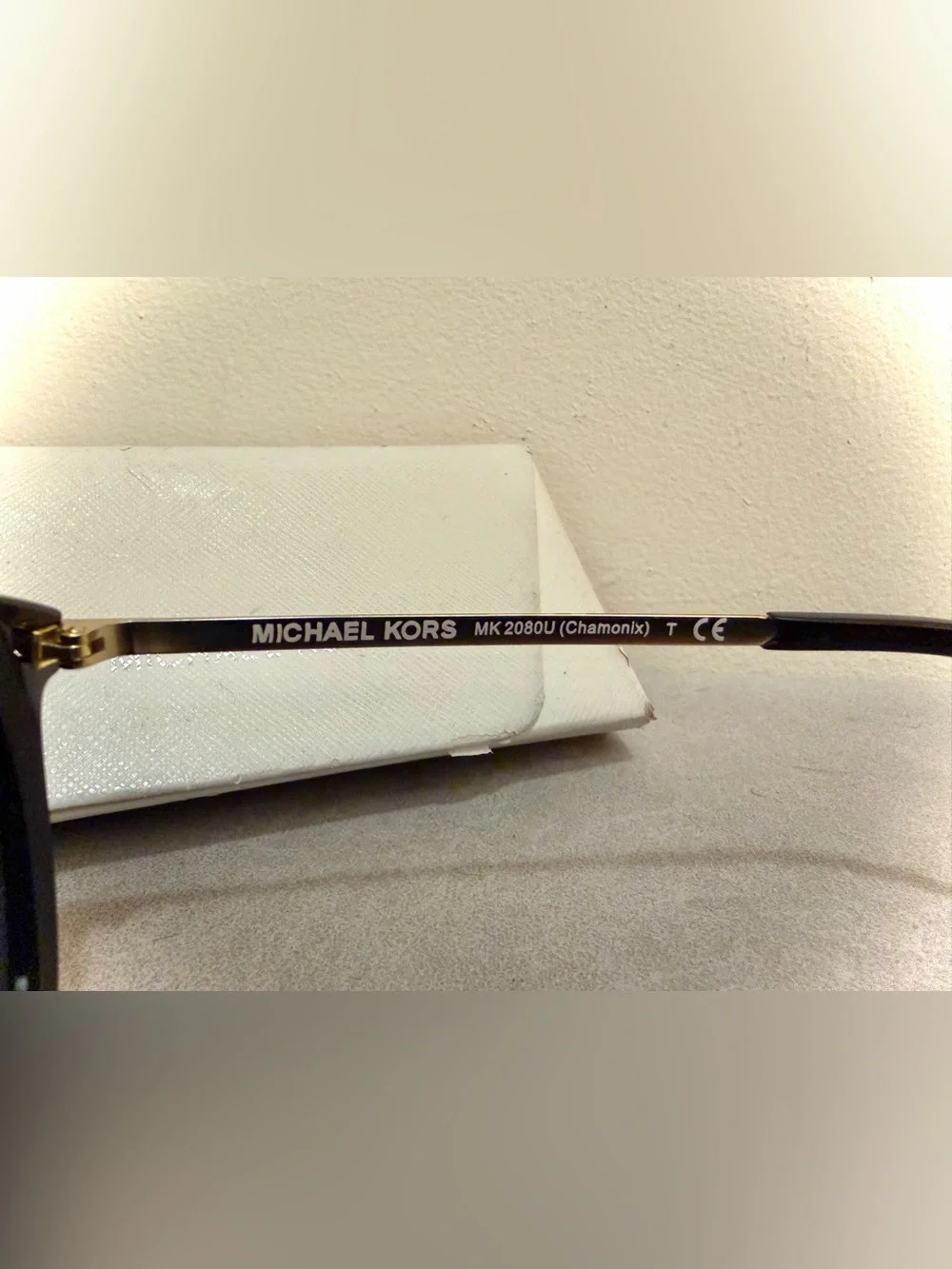 Authentic Michael Kors MK2080U 333281 Polarized Black Brow Sunglasses 56mm